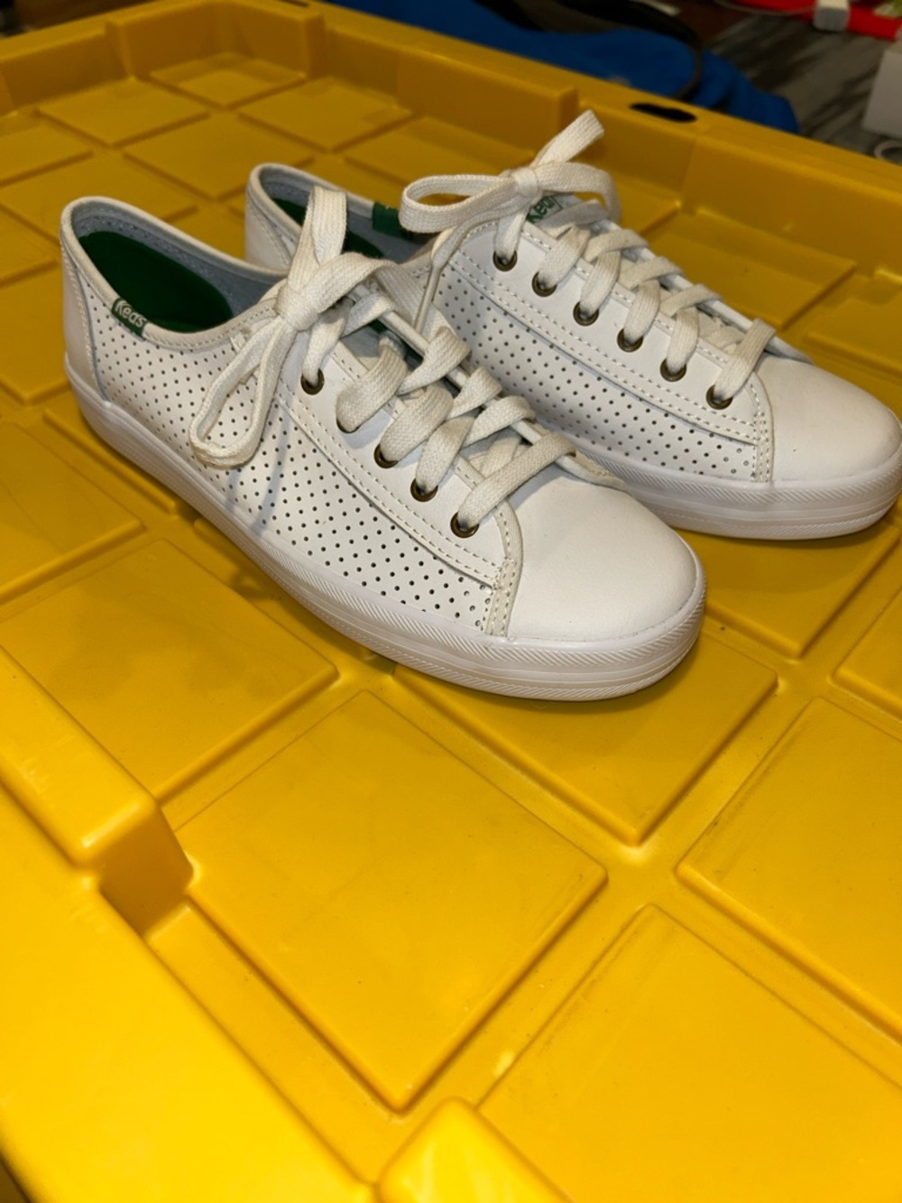 NWOT Keds size 7 leather shoes